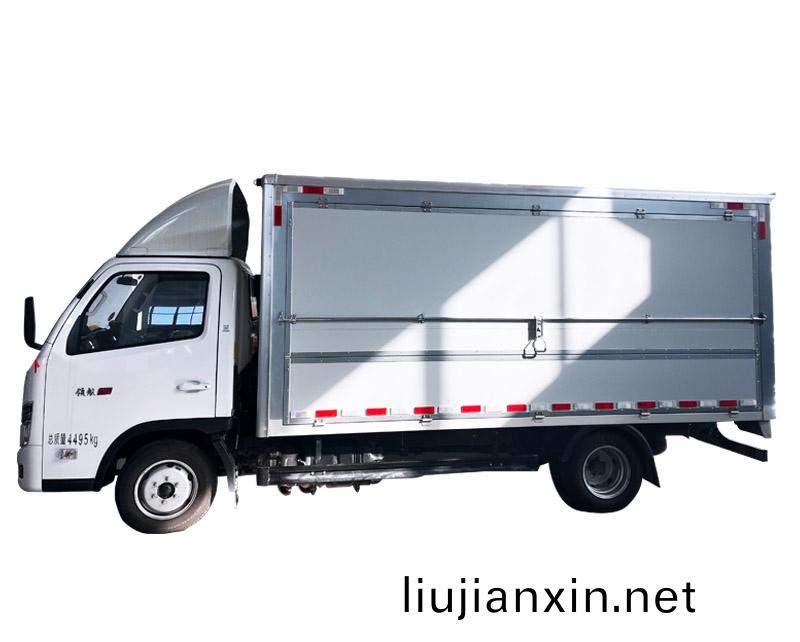 車載塗(tu)膠(jiao)機(ji)