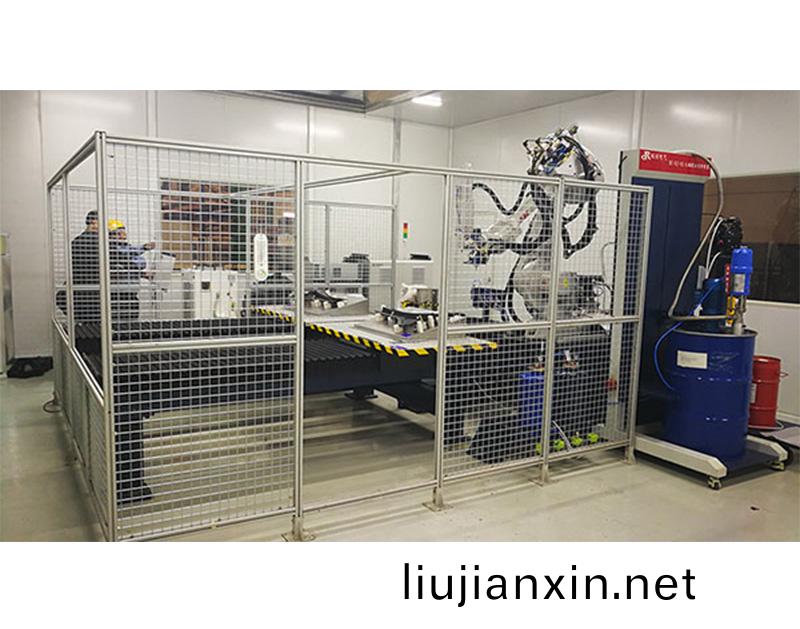 塗膠自動(dong)化生(sheng)産(chan)線(xian)