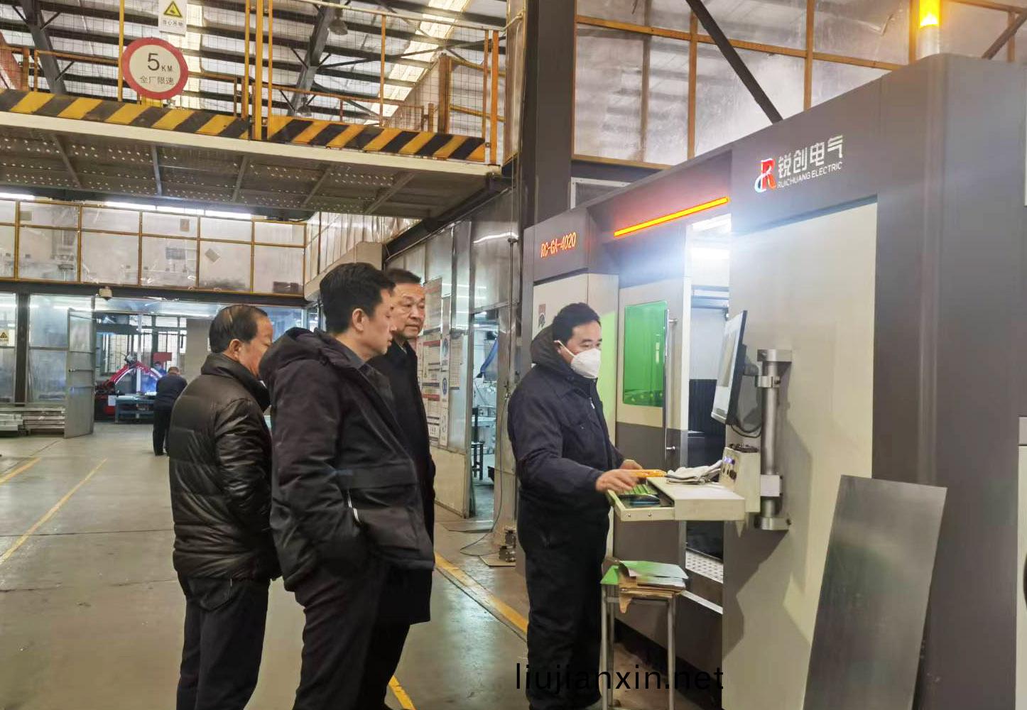 蓡(shen)觀(guan)工(gong)廠-3